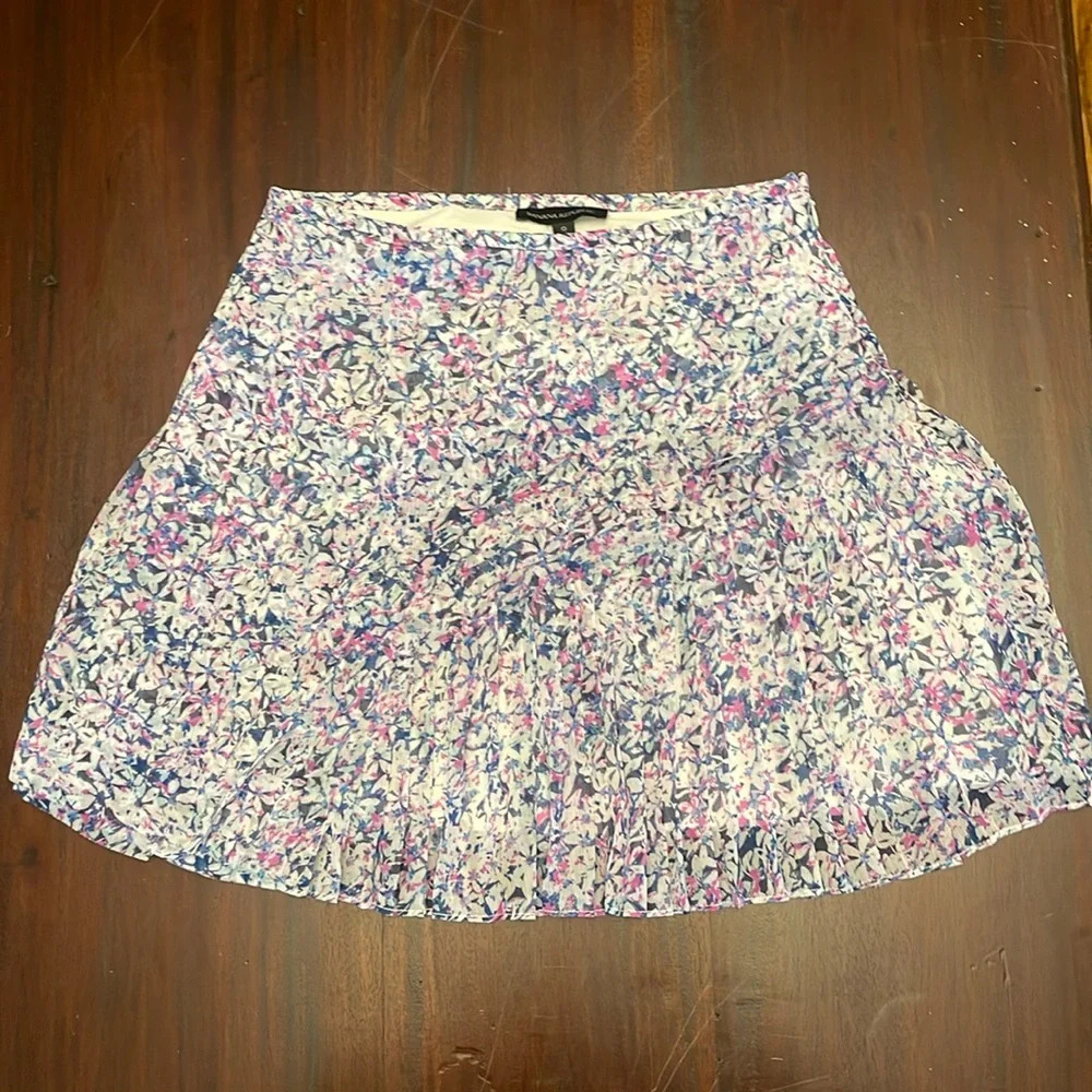 NWT Banana Republic tiered floral skirt, size 0